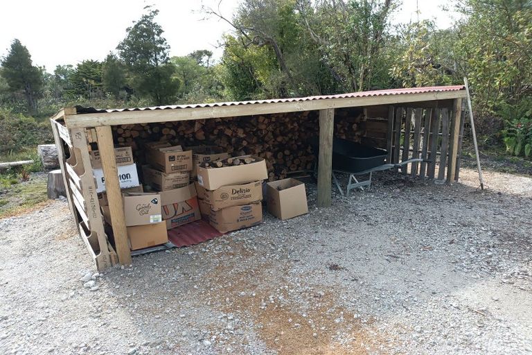 Photo of property in 898 Cape Foulwind Road, Cape Foulwind, 7892