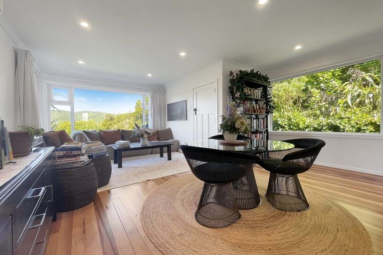 Photo of property in 28 Montgomery Avenue, Karori, Wellington, 6012