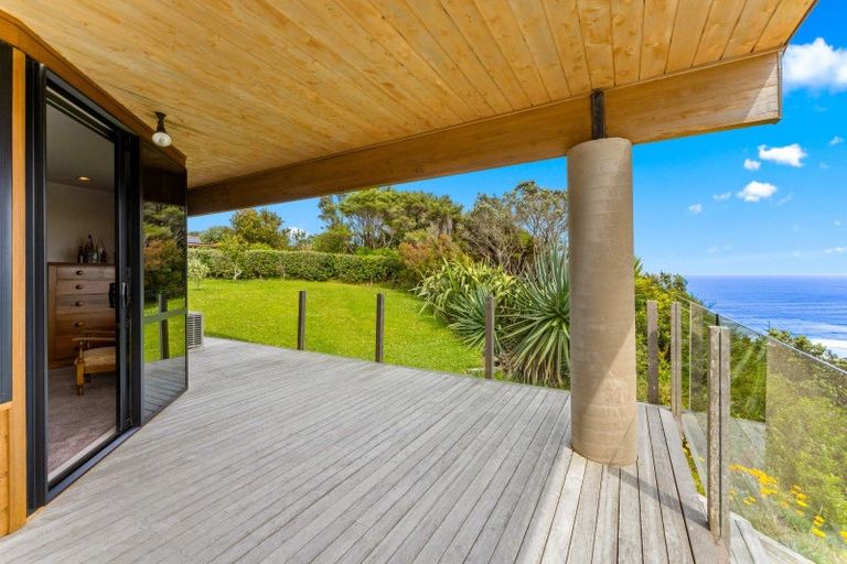 Photo of property in 381 Oaia Road, Muriwai, Waimauku, 0881