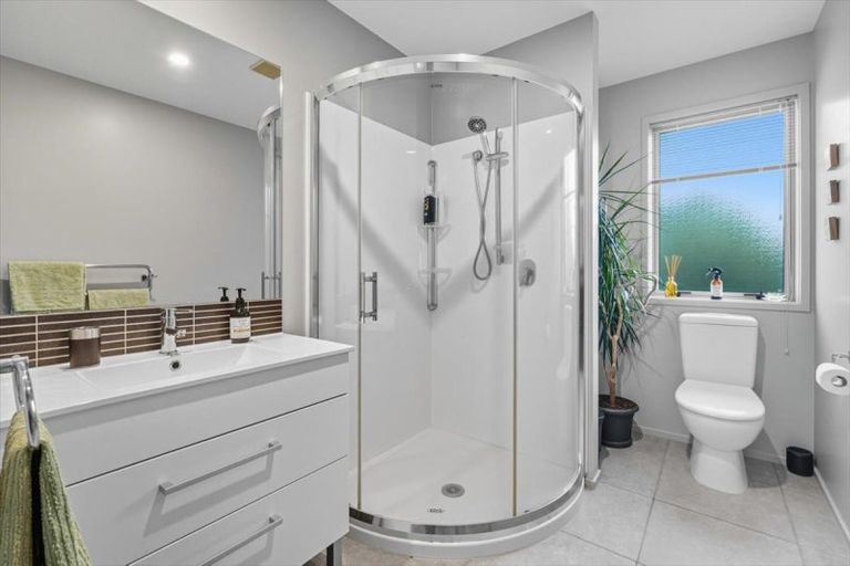 Photo of property in 21c Bradley Avenue, Pyes Pa, Tauranga, 3112