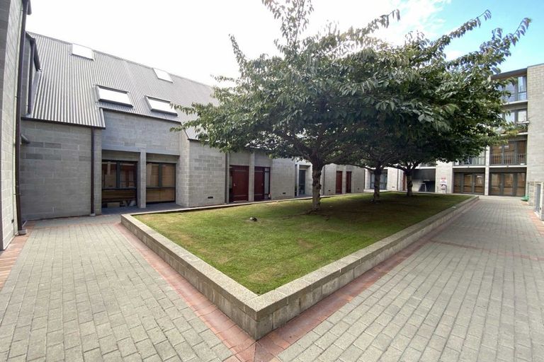 Photo of property in 4/868 Colombo Street, Christchurch Central, Christchurch, 8013