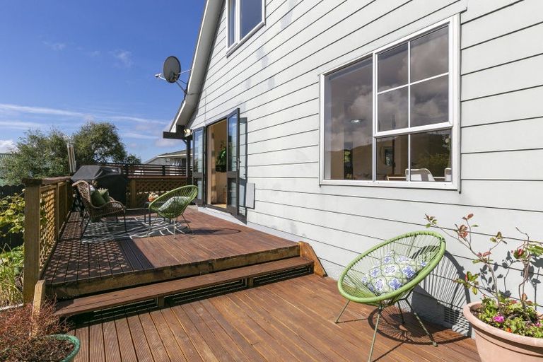 Photo of property in 6 Cambrian Street, Churton Park, Wellington, 6037