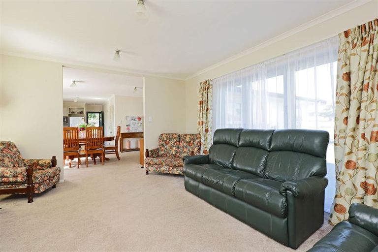 Photo of property in 3 Kirkcaldy Place, Flaxmere, Hastings, 4120