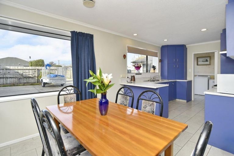 Photo of property in 23 Mackworth Street, Woolston, Christchurch, 8062