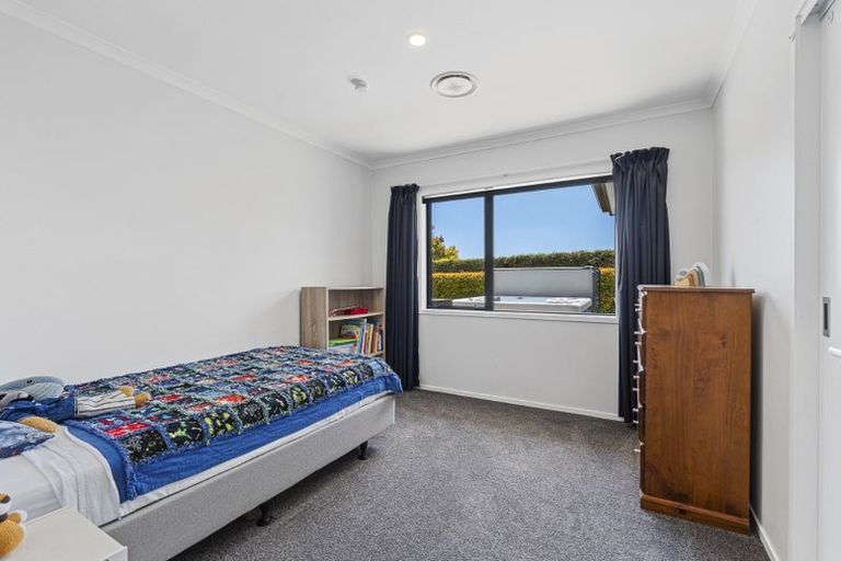 Photo of property in 6 Terli Way, Glen Avon, New Plymouth, 4312