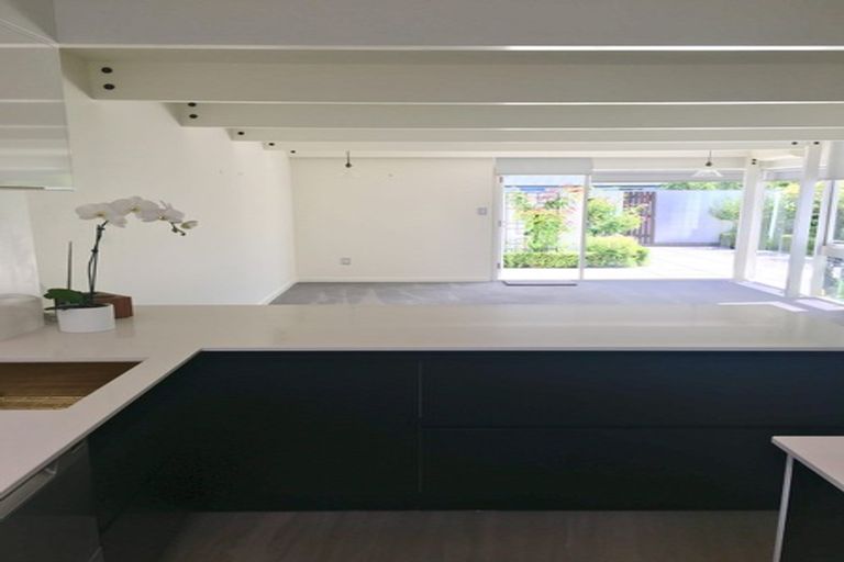 Photo of property in 102 Winchester Street, Merivale, Christchurch, 8014