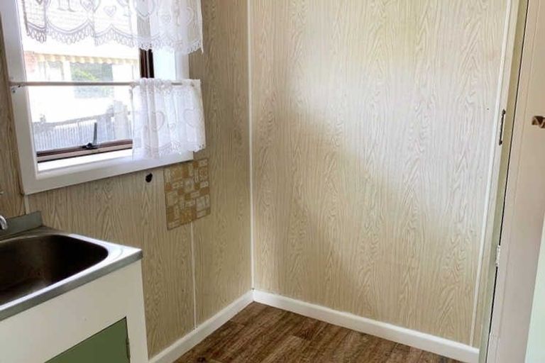 Photo of property in 90 Blankney Street, Hornby, Christchurch, 8042