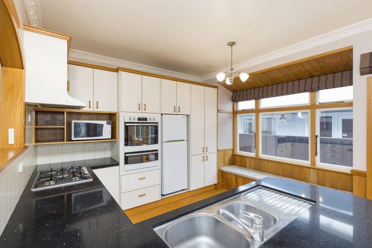 Photo of property in 81 Stanley Avenue, Palmerston North, 4414