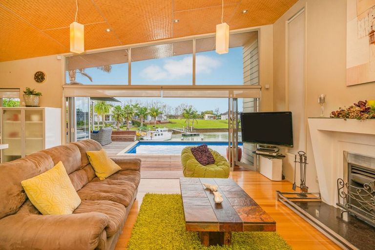 Photo of property in 8 Hei Esplanade, Whitianga, 3510