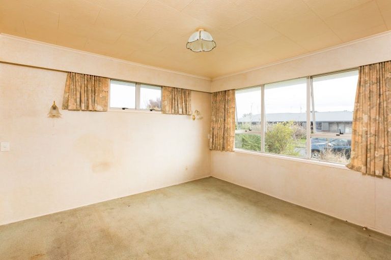 Photo of property in 1 Stiles Avenue, Waipukurau, 4200