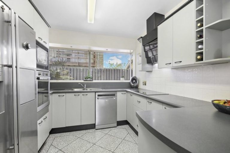 Photo of property in 335 Hendersons Road, Hoon Hay, Christchurch, 8025