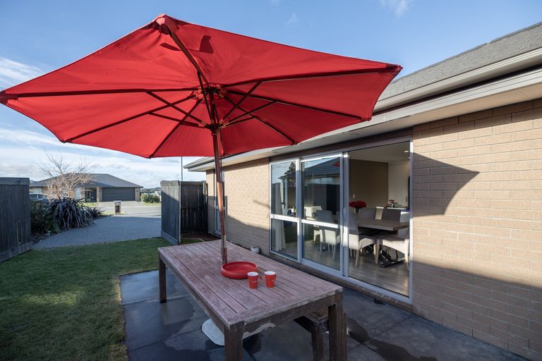 Photo of property in 15 Lignite Drive, Rolleston, 7614