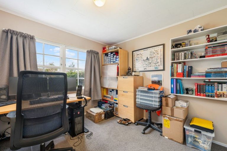 Photo of property in 18 Chippendale Crescent, Highbury, Palmerston North, 4412