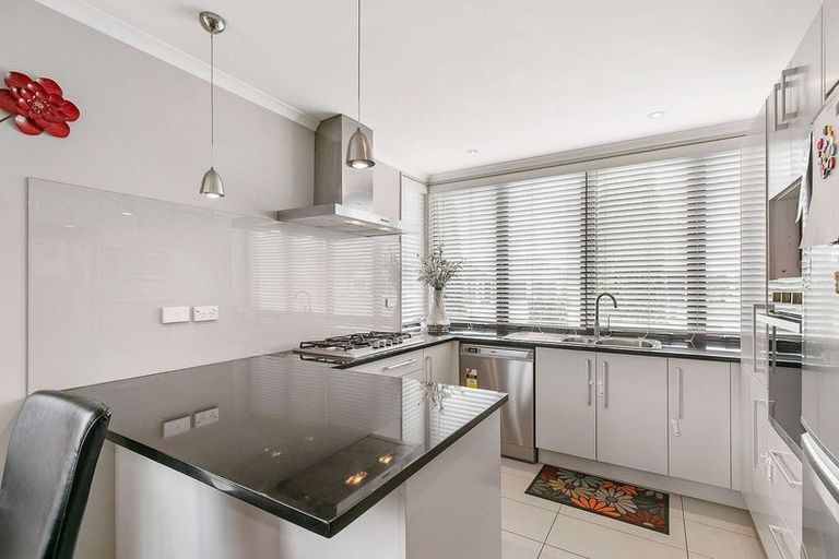 Photo of property in 26 Tarapiroe Avenue, Takanini, 2112