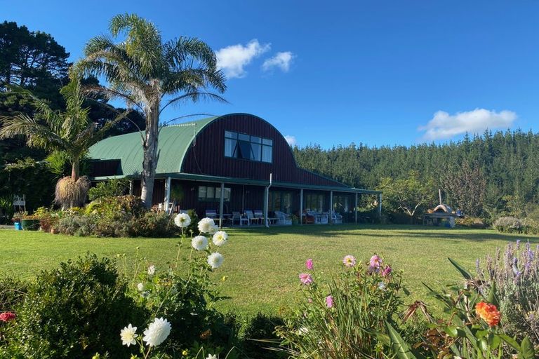 Photo of property in 4 Ferngully Road, Helensville, Kaukapakapa, 0871