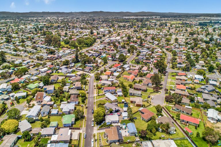 Photo of property in 33 Dagenham Street, Manurewa, Auckland, 2102