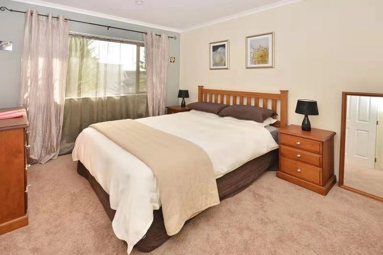 Photo of property in 22 Castlehill Court, Wattle Downs, Auckland, 2103