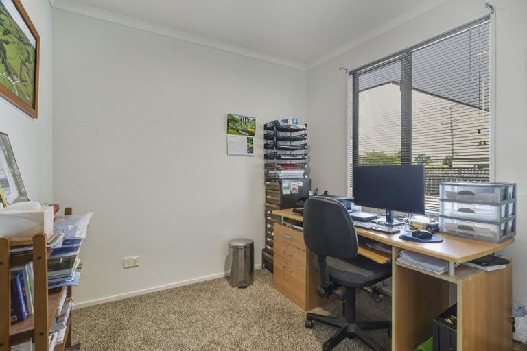 Photo of property in 11 North Foreland Street, Waihola, Milton, 9073