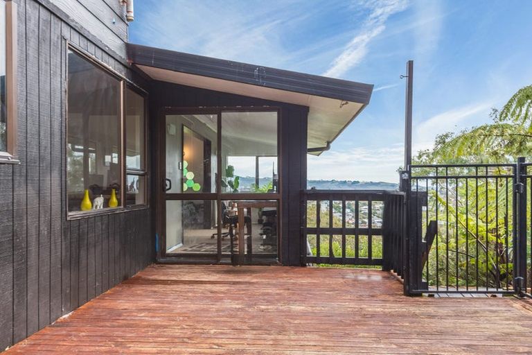 Photo of property in 14 Staysail Place, Whitby, Porirua, 5024