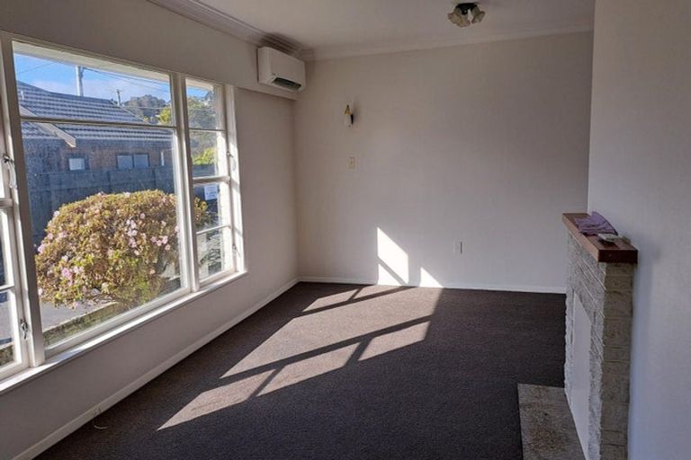 Photo of property in 303 Waiwhetu Road, Fairfield, Lower Hutt, 5011