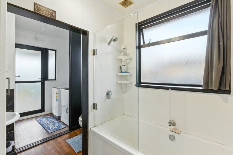 Photo of property in 22 York Street, Levin, 5510