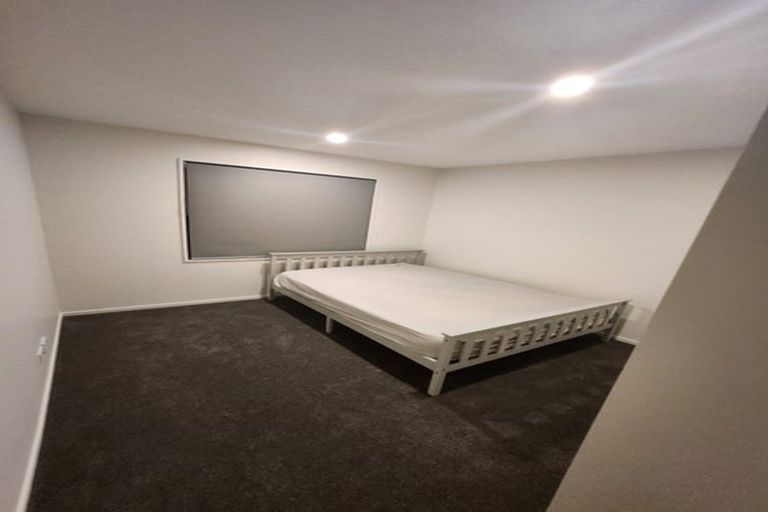 Photo of property in 2/43 Churton Crescent, Taita, Lower Hutt, 5011