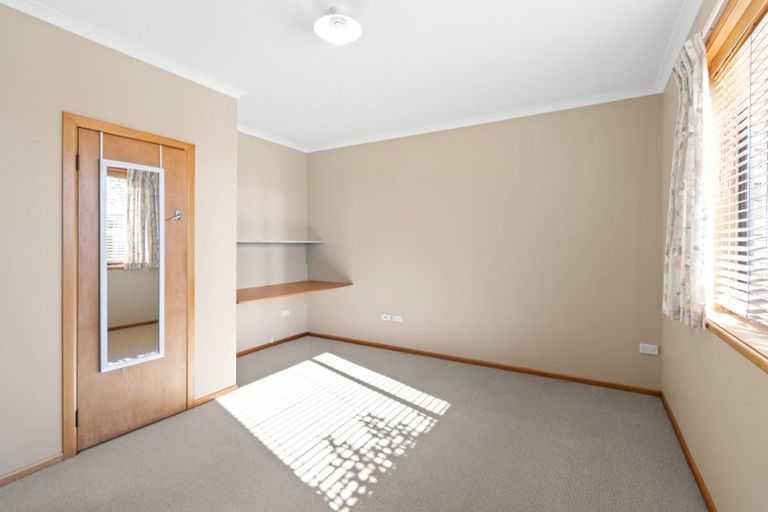 Photo of property in 5b Truby King Street, Merrilands, New Plymouth, 4312