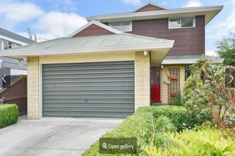 Photo of property in 10 Rachel Place, Avonhead, Christchurch, 8042