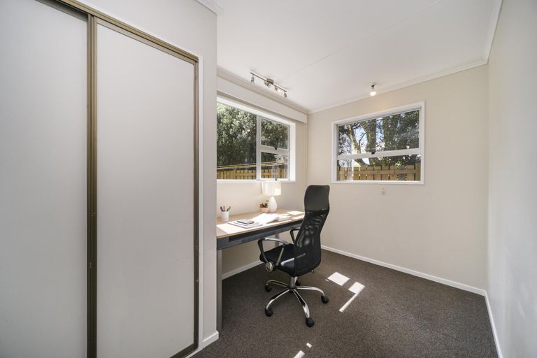Photo of property in 4 Sharon Place, Awapuni, Palmerston North, 4412