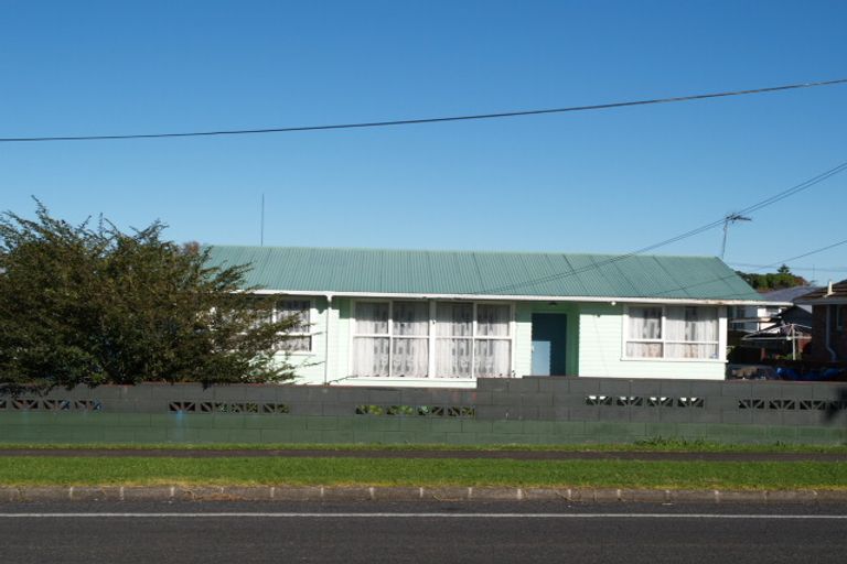 Photo of property in 18 Henwood Road, Mangere East, Auckland, 2024