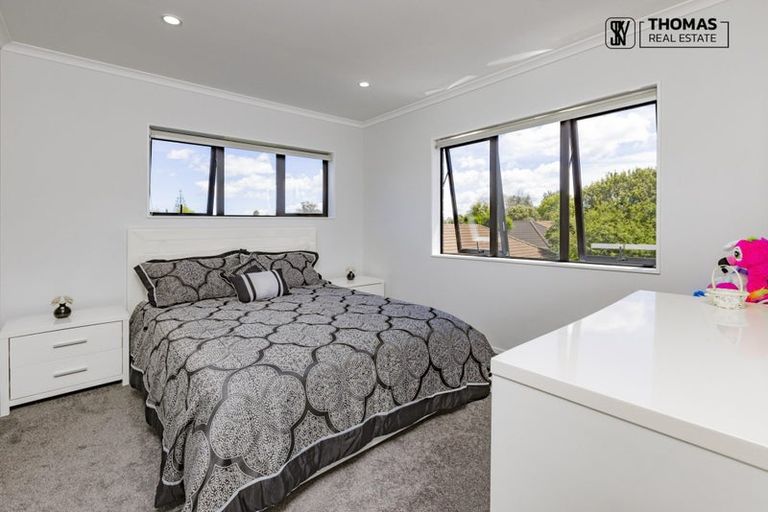 Photo of property in 10a Gainsborough Street, Manurewa, Auckland, 2102
