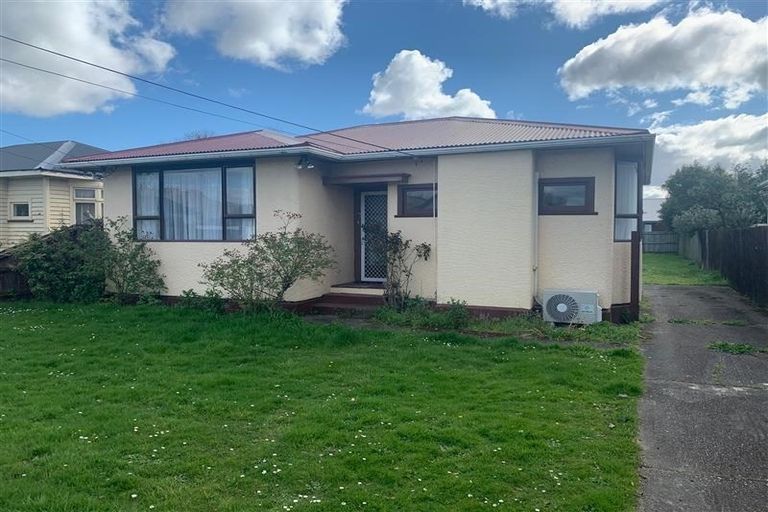Photo of property in 91 Mackworth Street, Woolston, Christchurch, 8062