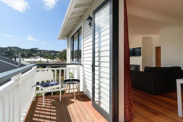 Photo of property in 94 Eden Street, Island Bay, Wellington, 6023