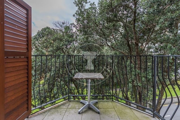 Photo of property in 23 Emily Place, Bellevue, Tauranga, 3110