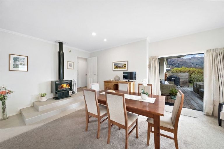 Photo of property in 113 Meadowstone Drive, Wanaka, 9305