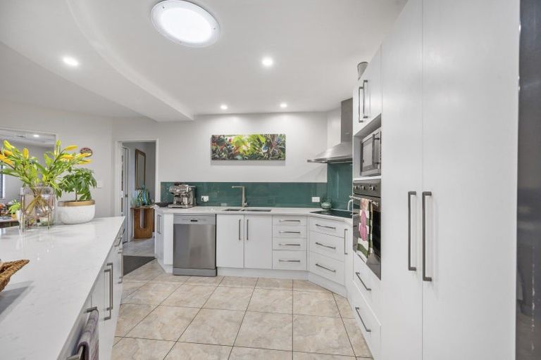 Photo of property in 9 Harrison Court, Clive, 4102