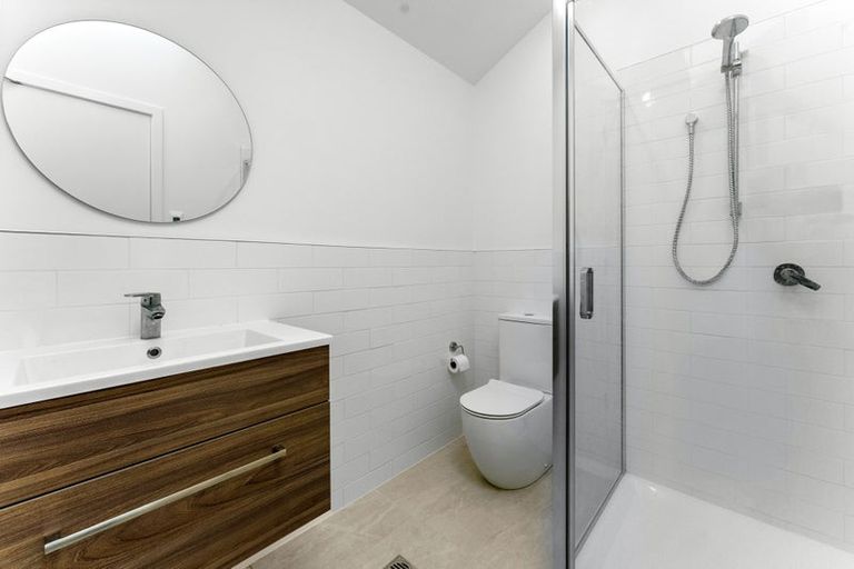 Photo of property in 12 Titoki Close, Matakana, 0985