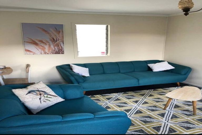 Photo of property in 28 Prangley Avenue, Mangere, Auckland, 2022