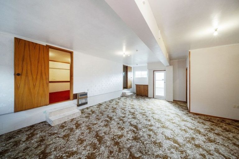 Photo of property in 177 Govett Avenue, Frankleigh Park, New Plymouth, 4310