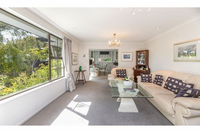 Photo of property in 439 Memorial Avenue, Burnside, Christchurch, 8053