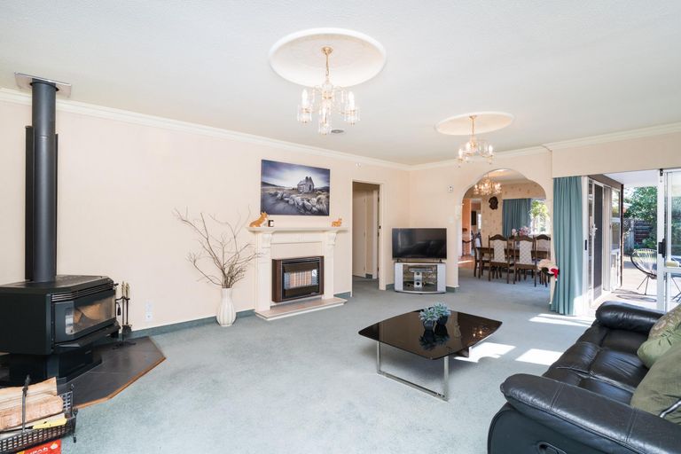 Photo of property in 54 Pencarrow Street, Highbury, Palmerston North, 4412