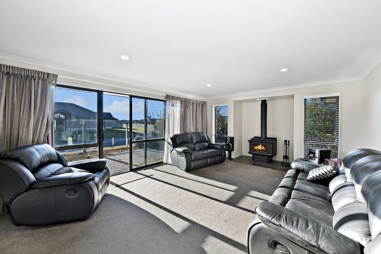 Photo of property in 1 Lloyds Close, Rolleston, 7614