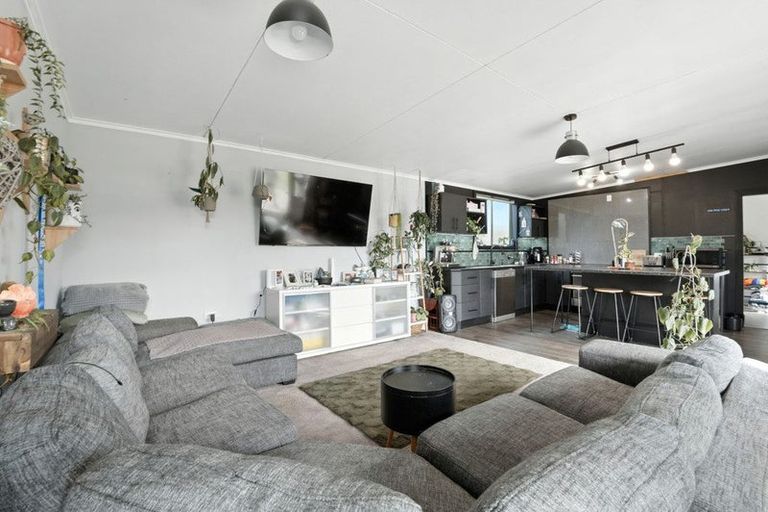 Photo of property in 49a King Edward Street, Eltham, 4322