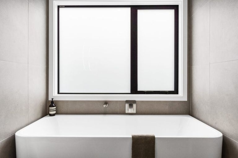 Photo of property in 39 Elliot Street, Riverhead, 0820