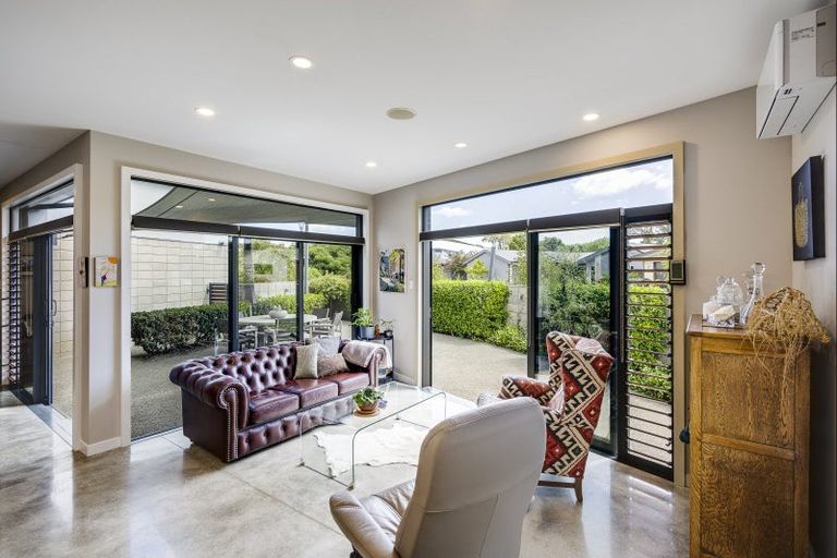 Photo of property in 7 Raven Grove, Havelock North, 4130