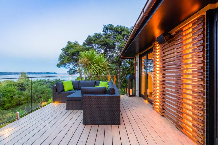 Photo of property in 112 Wood Bay Road, Titirangi, Auckland, 0604