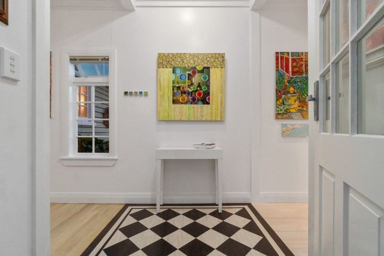 Photo of property in 319 Huia Road, Titirangi, Auckland, 0604