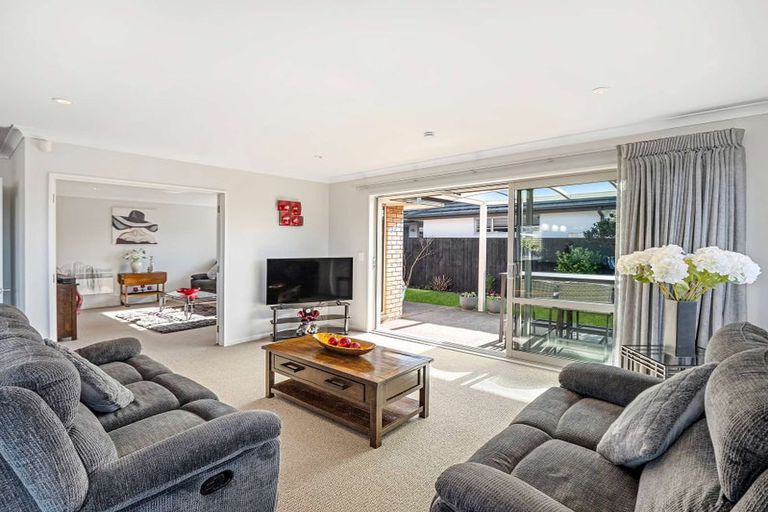 Photo of property in 2 Te Aika Street, Marshland, Christchurch, 8083