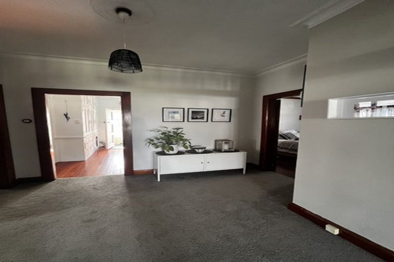 Photo of property in 28 Miro Street, Takaro, Palmerston North, 4410