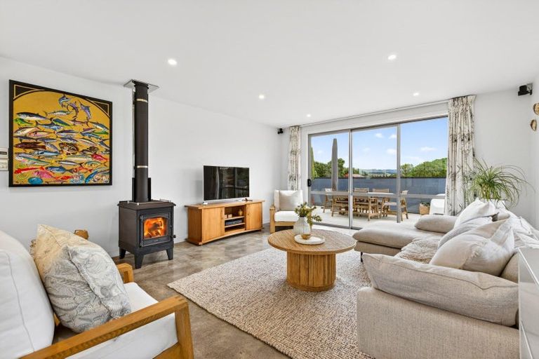 Photo of property in 11 Mer Place, Bay View, Napier, 4104